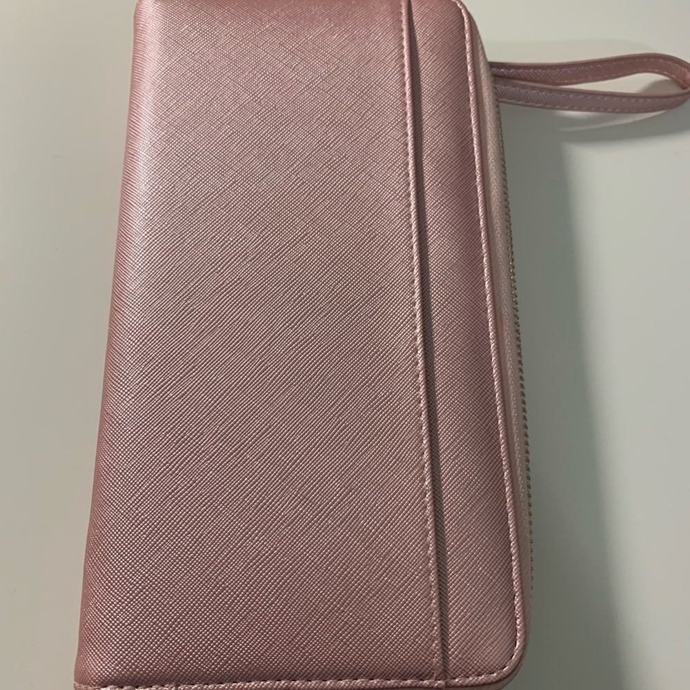 RFID Blocking Passport Holder/Wallet